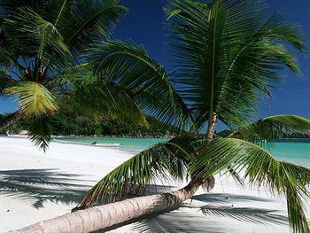 De Jardin Self-catering * Port Glaud