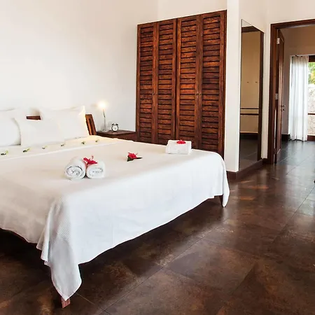 Villas De Jardin Self-Catering Port Glaud Exterior photo