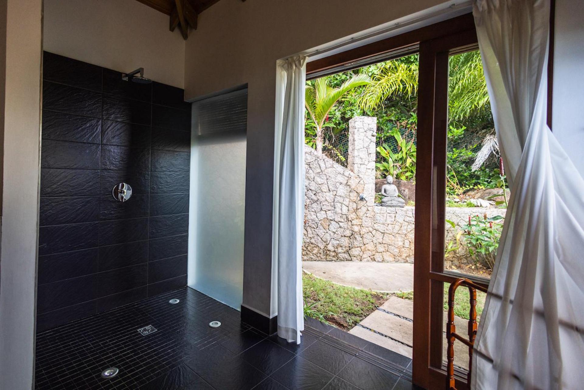 De Jardin Self-catering Port Glaud
